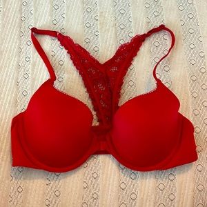 Victoria secret beautiful red bra! Front clasp. Back lace design. Size 34C